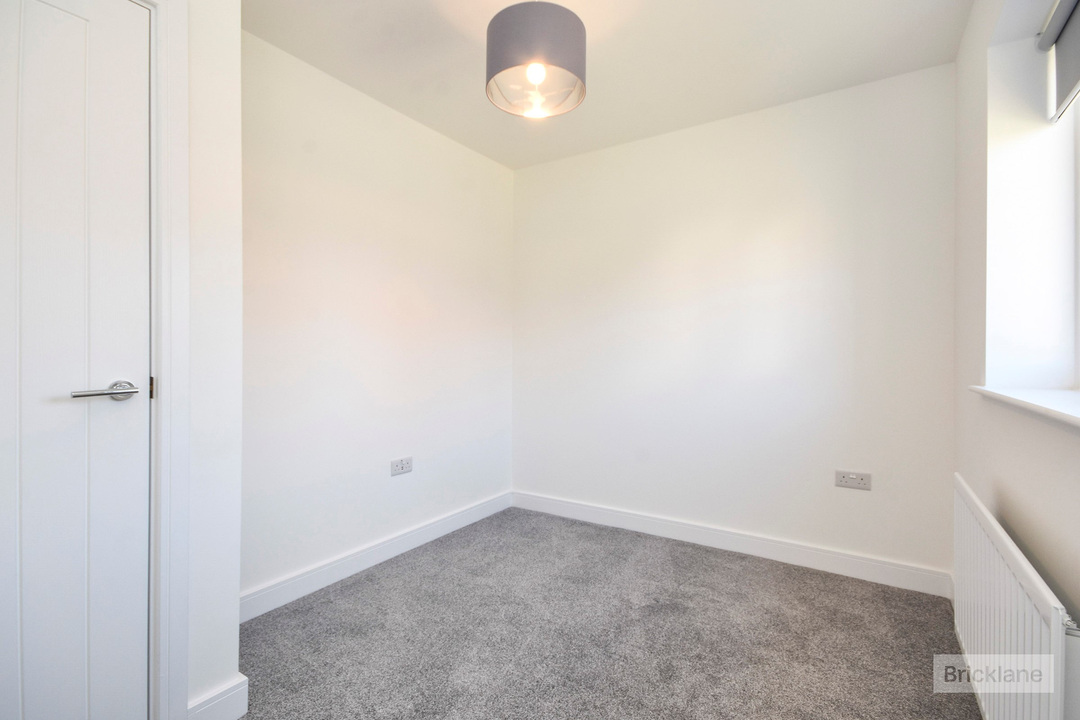 4 bed detached house to rent in Moors Field Drive, Little Dunmow, Essex  - Property Image 7