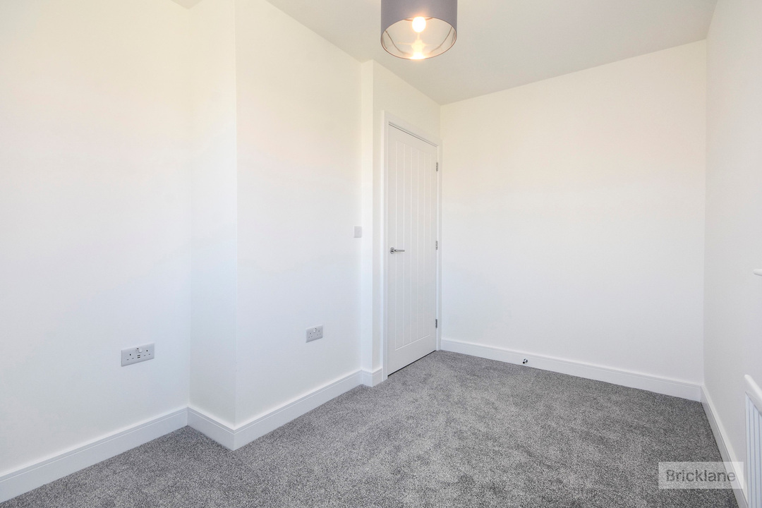 4 bed detached house to rent in Moors Field Drive, Little Dunmow, Essex  - Property Image 8