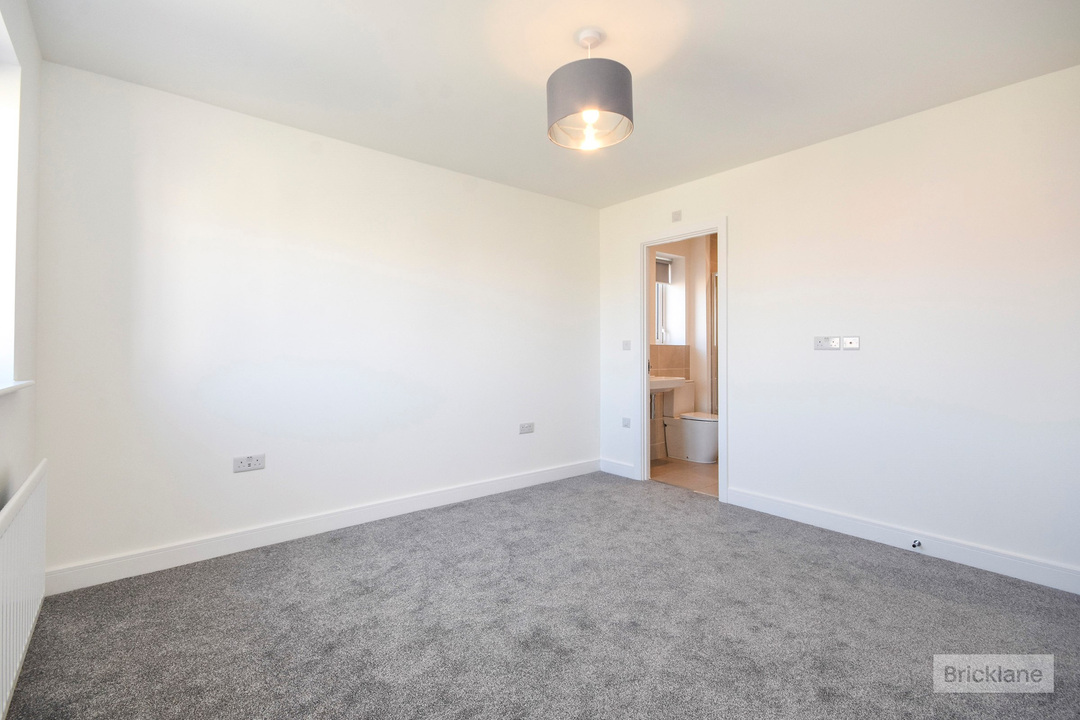 4 bed detached house to rent in Moors Field Drive, Little Dunmow, Essex  - Property Image 5