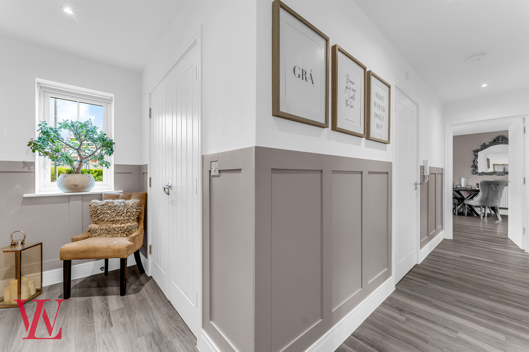 2 bed apartment for sale in Burton Court, Kiffin Road, Bishop's Stortford  - Property Image 6