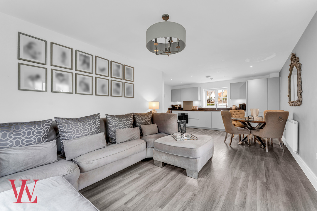 2 bed apartment for sale in Burton Court, Kiffin Road, Bishop's Stortford  - Property Image 2