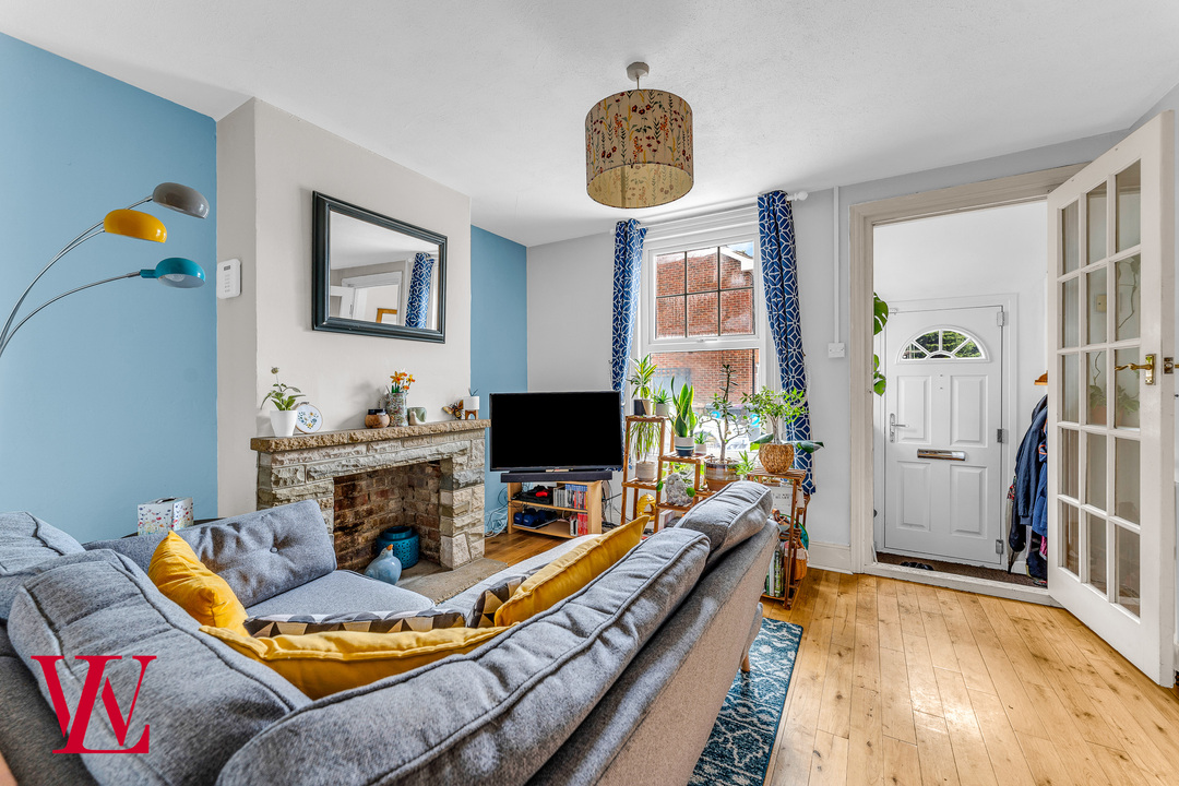 3 bed terraced house for sale in Mill Street, Bishop's Stortford, Hertfordshire 2