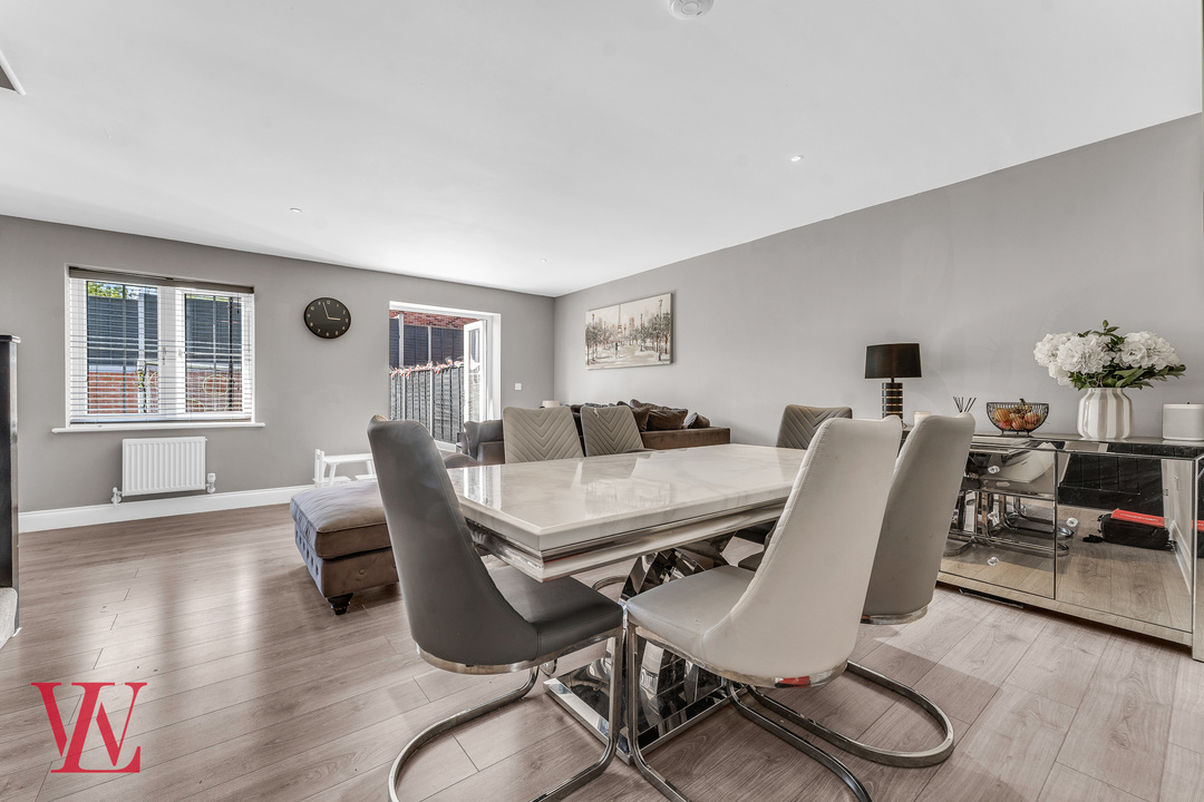 3 bed semi-detached house for sale in Carlton Way, Bishop's Stortford, Hertfordshire 3