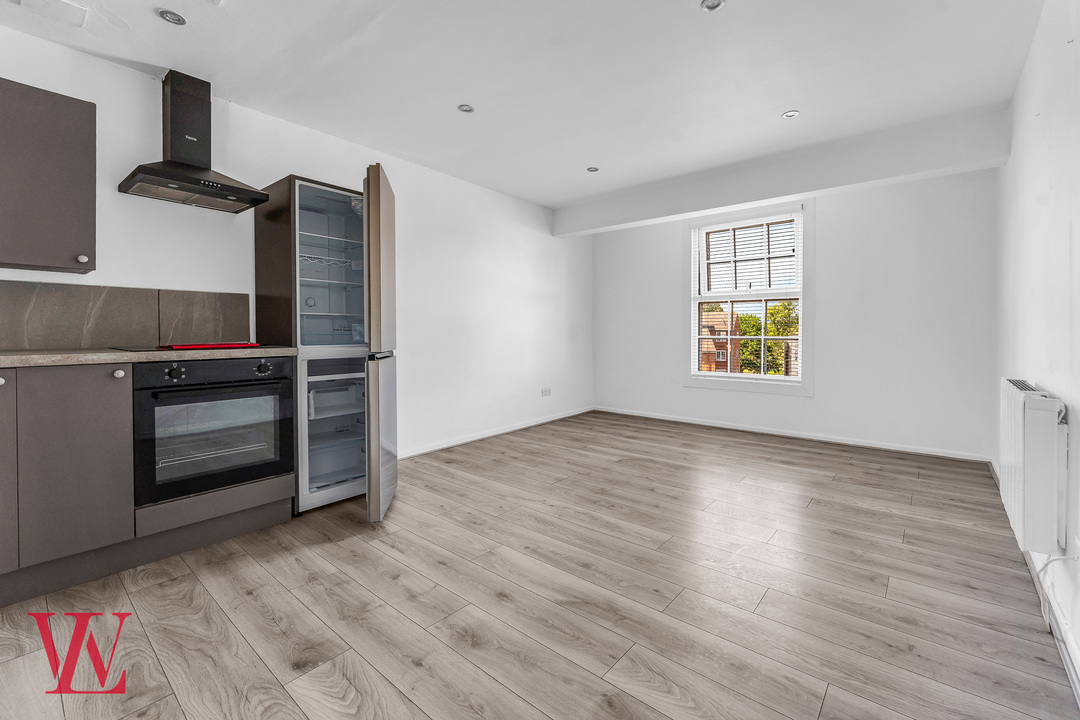 1 bed apartment for sale in Bakers Court, Hockerill Street, Bishop's Stortford, Hertfordshire 1