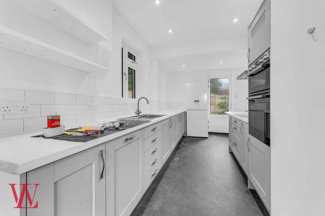 4 bed detached house to rent in Stansted Road, Bishop's Stortford, Hertfordshire  - Property Image 8