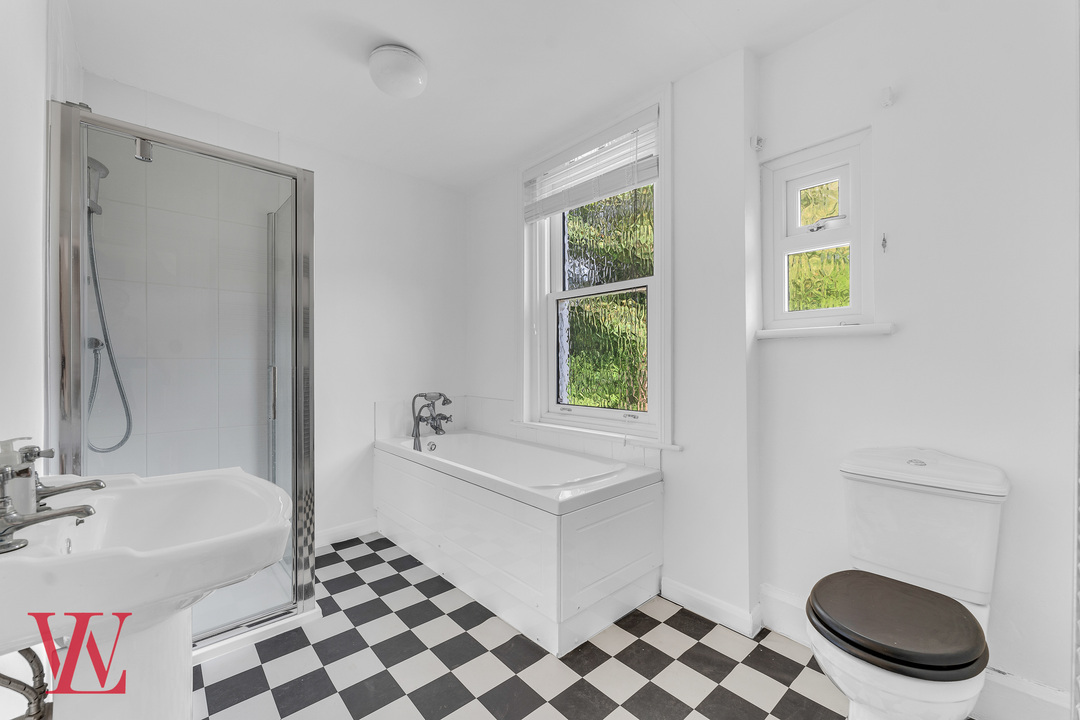 4 bed detached house to rent in Stansted Road, Bishop's Stortford, Hertfordshire  - Property Image 13