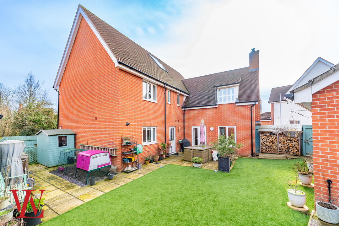 5 bed detached house for sale in Burgattes Road, Little Canfield, Dunmow, Essex 23