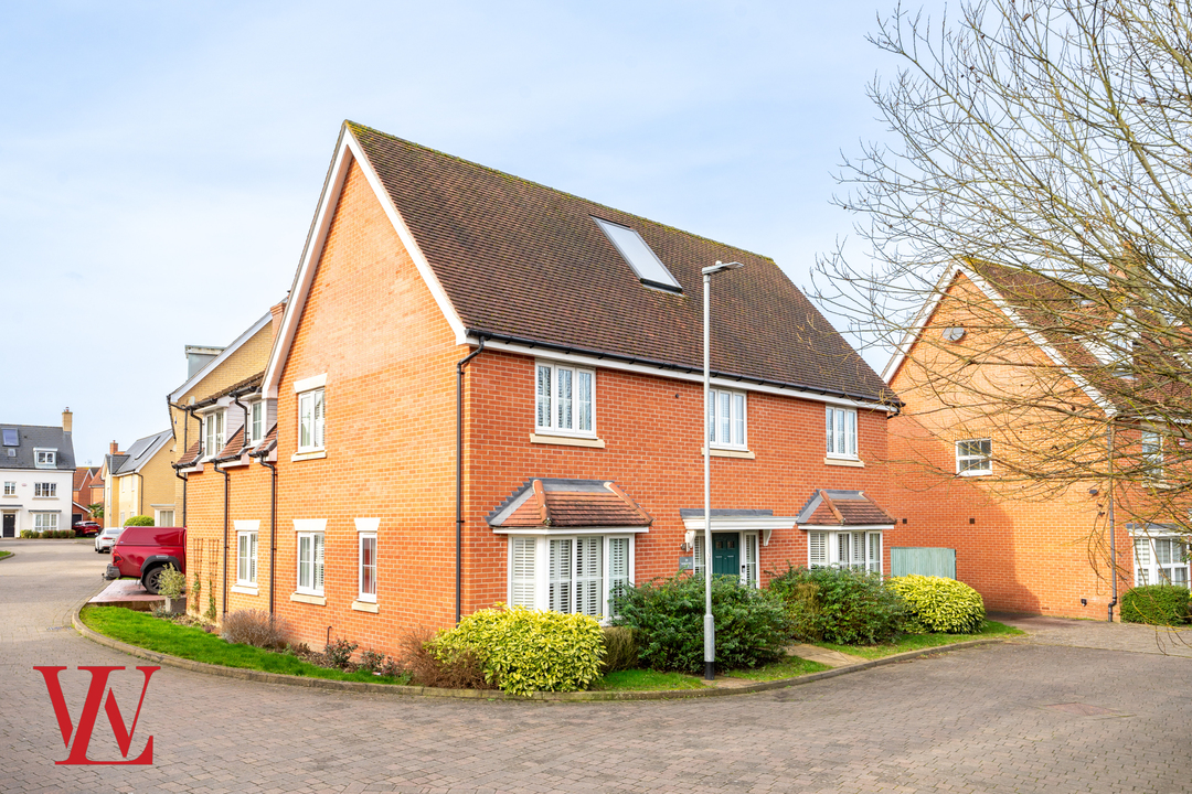 5 bed detached house for sale in Burgattes Road, Little Canfield, Dunmow, Essex