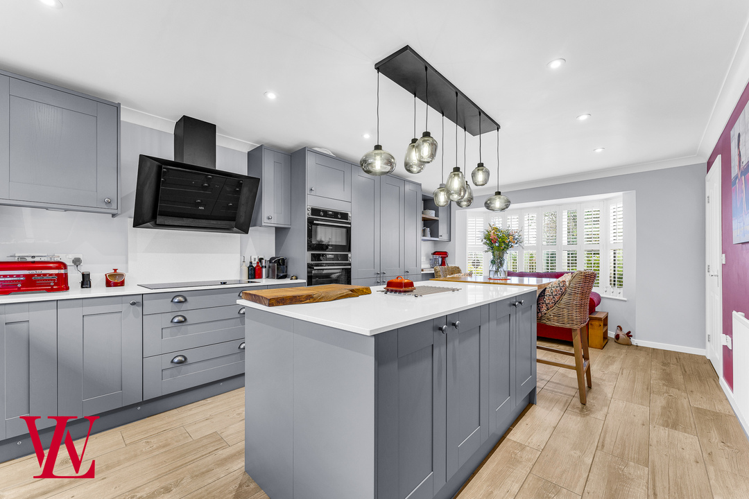 5 bed detached house for sale in Burgattes Road, Little Canfield, Dunmow, Essex  - Property Image 3