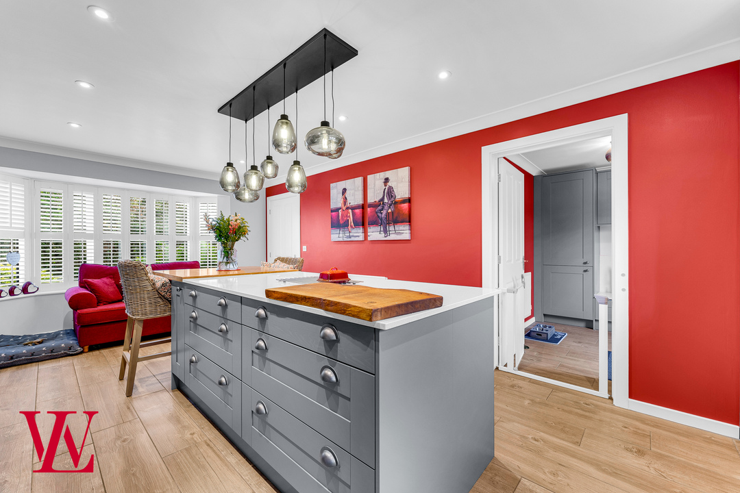 5 bed detached house for sale in Burgattes Road, Little Canfield, Dunmow, Essex  - Property Image 4