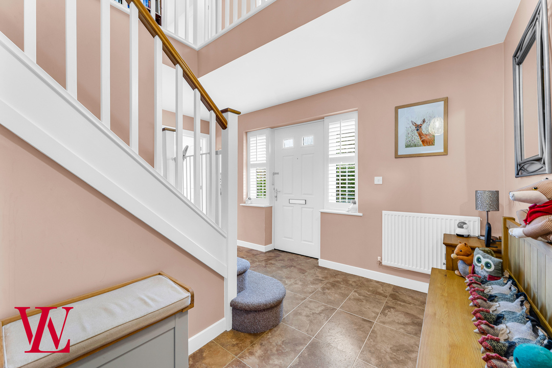 5 bed detached house for sale in Burgattes Road, Little Canfield, Dunmow, Essex  - Property Image 6