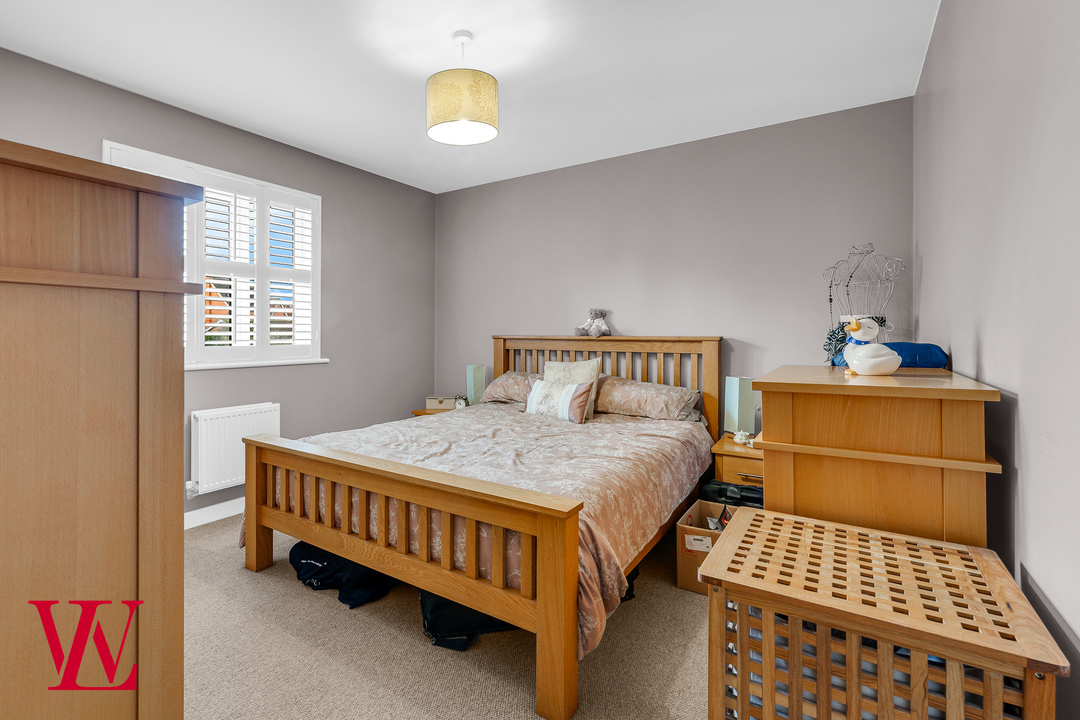 5 bed detached house for sale in Burgattes Road, Little Canfield, Dunmow, Essex  - Property Image 19