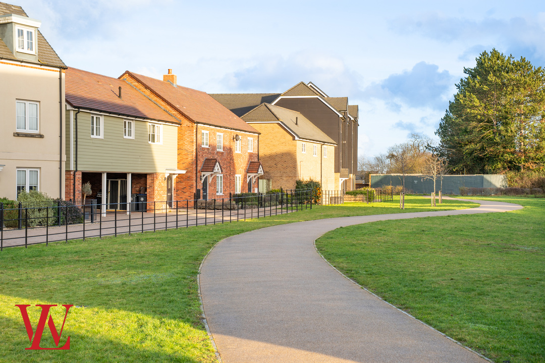 2 bed for sale in Hensman Close, Bishop's Stortford, Hertfordshire  - Property Image 11