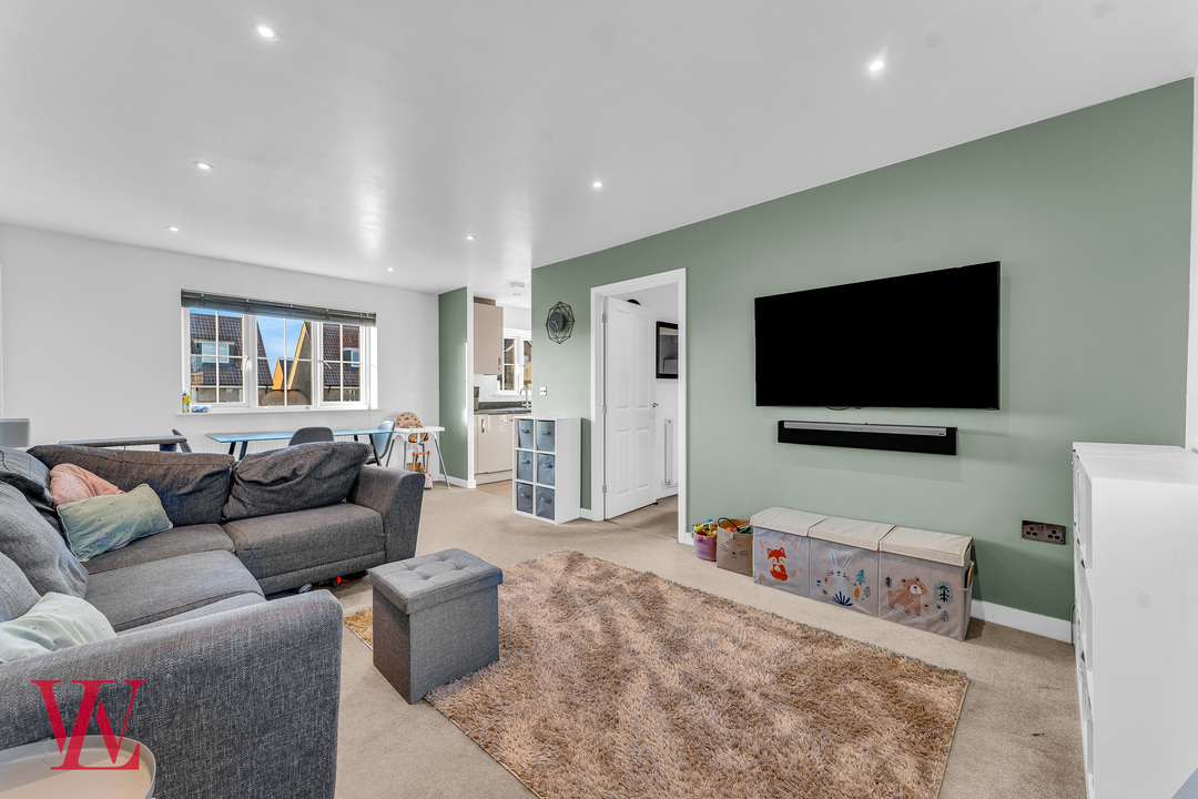 2 bed for sale in Hensman Close, Bishop's Stortford, Hertfordshire 1