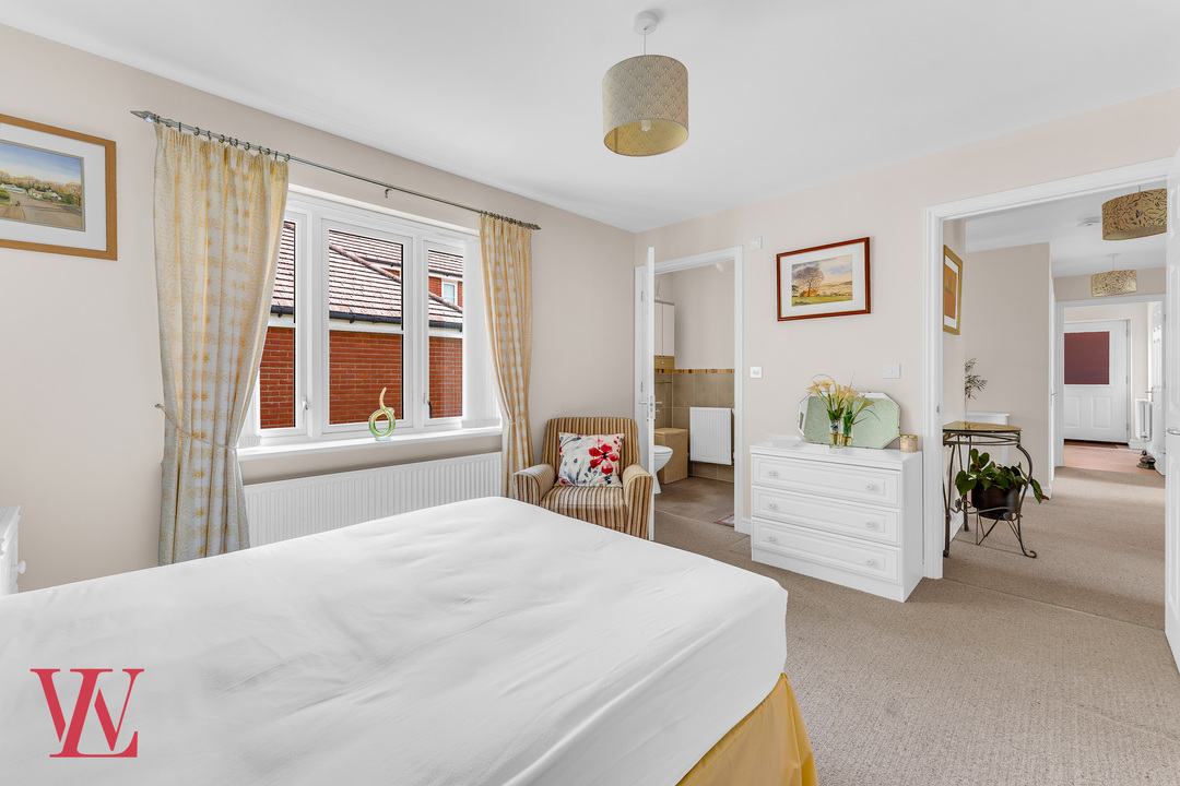 3 bed bungalow for sale in Speller Way, Little Canfield, Dunmow, Essex  - Property Image 12