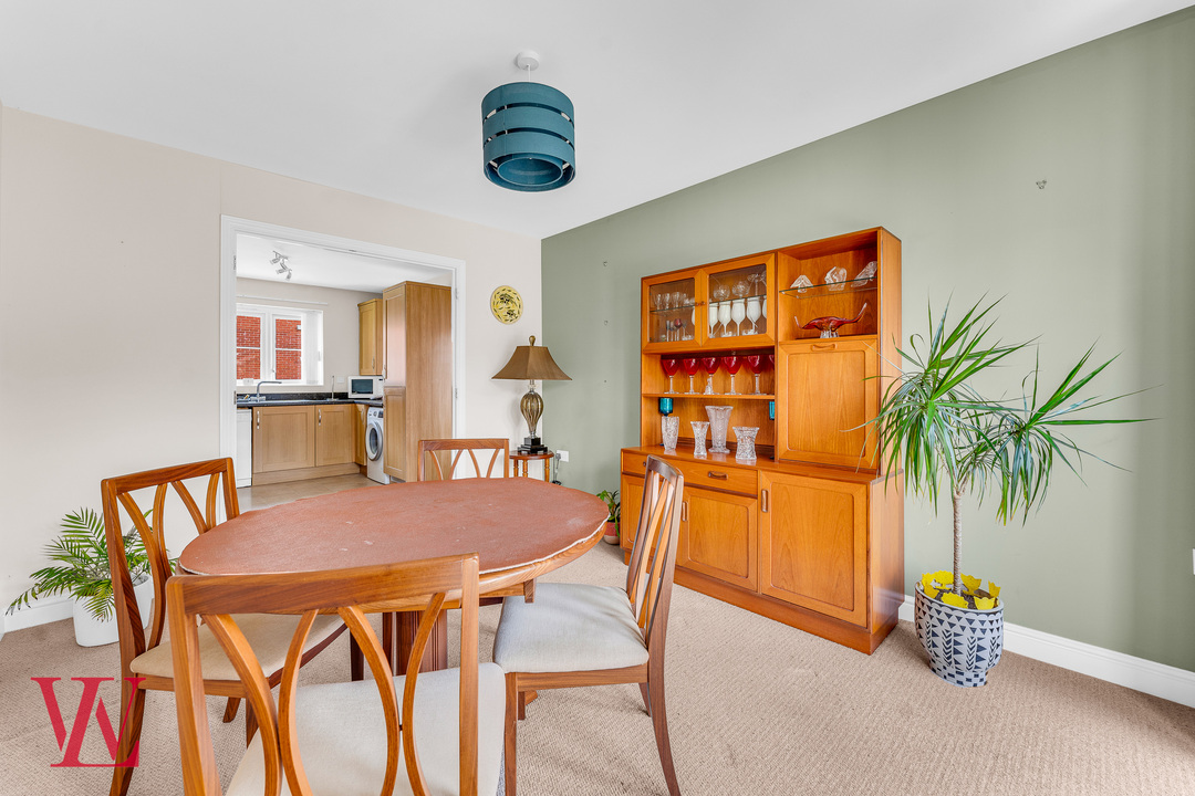 3 bed bungalow for sale in Speller Way, Little Canfield, Dunmow, Essex  - Property Image 6