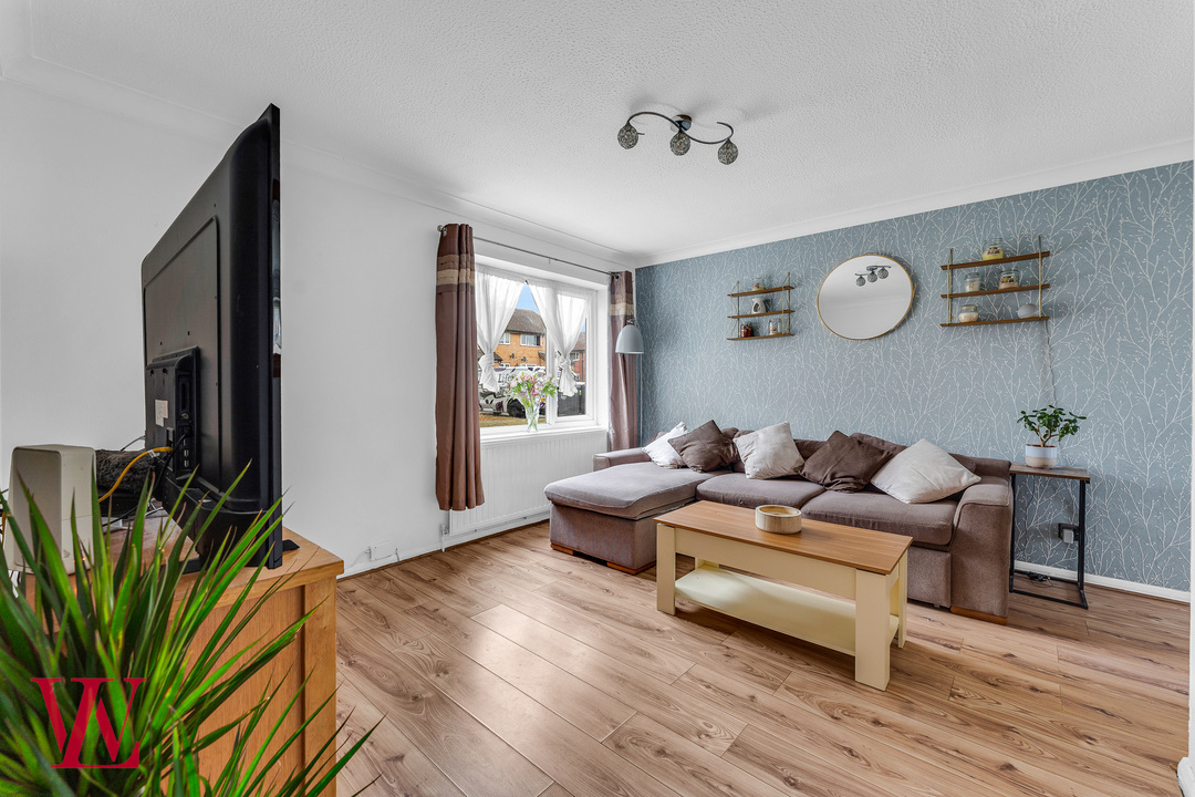 1 bed maisonette for sale in Goodwin Stile, Bishop's Stortford, Hertfordshire  - Property Image 3