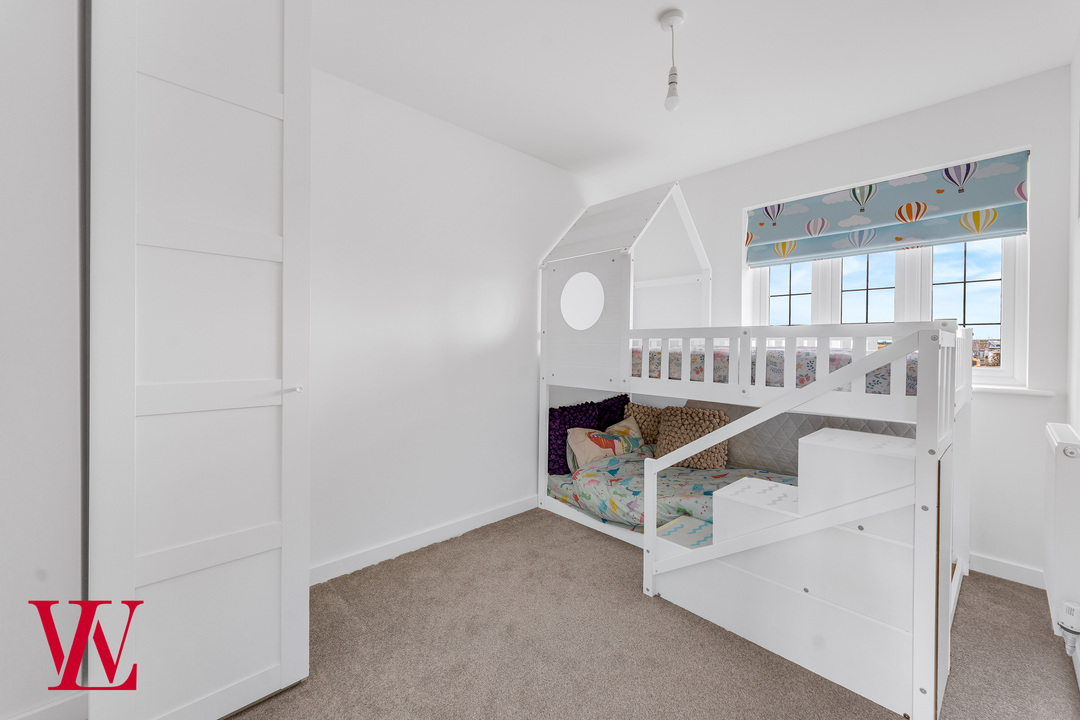 3 bed semi-detached house for sale in Bluebell Walk, Elsenham, Bishop's Stortford, Essex  - Property Image 11