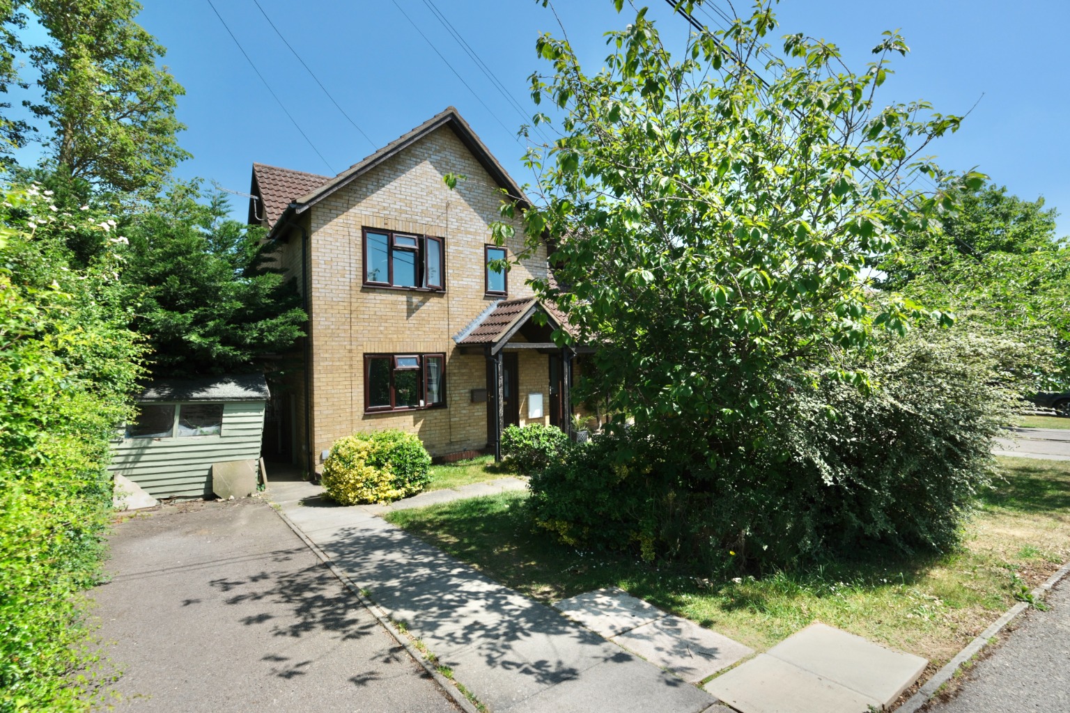 3 Bed Semi-Detached House For Sale In Meadow Way, Therfield