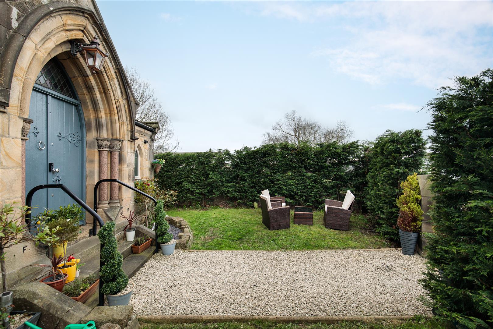 Ne15 5 bed detached house for sale in Walbottle Road, Newcastle Upon Tyne ...