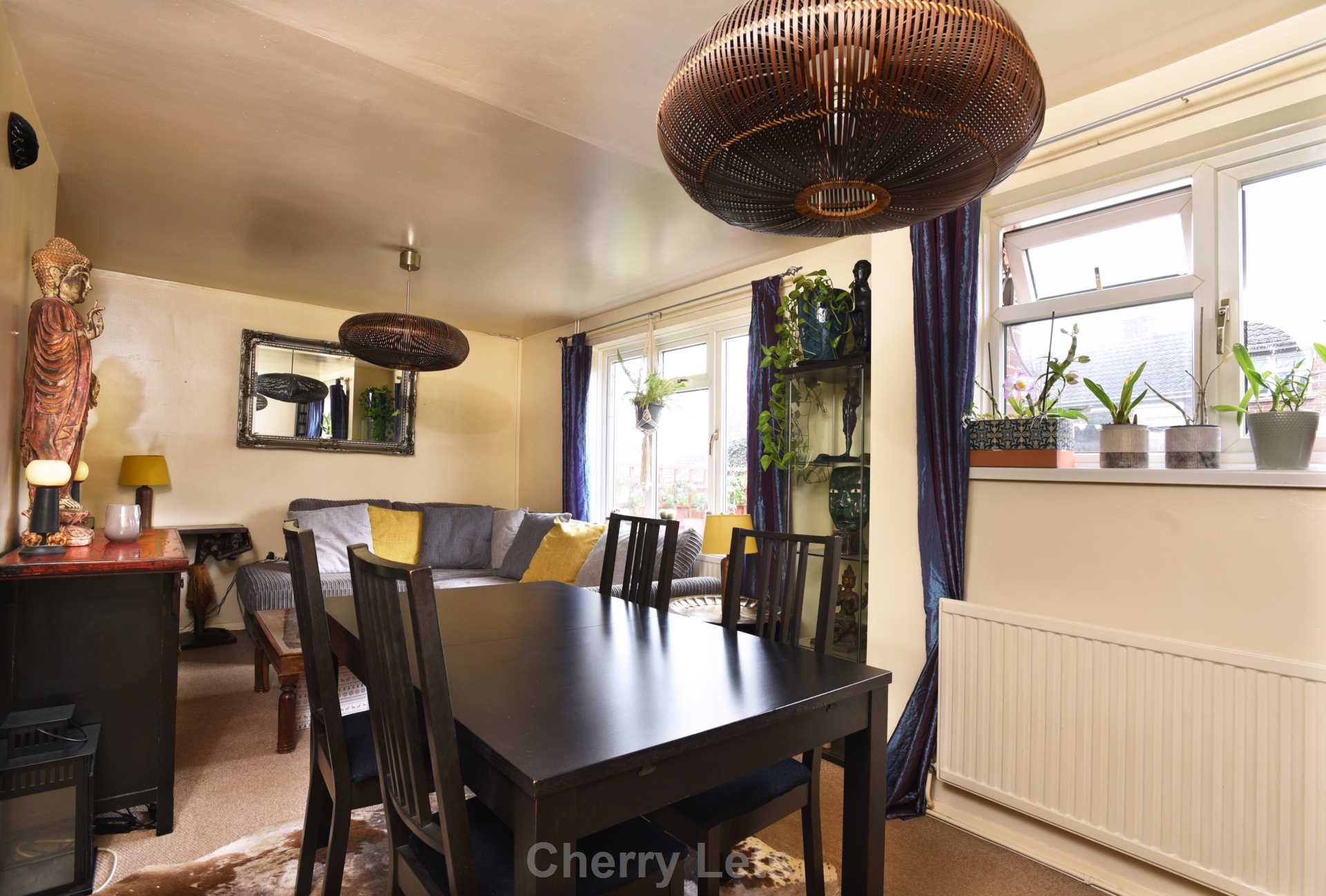 3 bed semi-detached house to rent in Mascord Close, Banbury, OX16 3