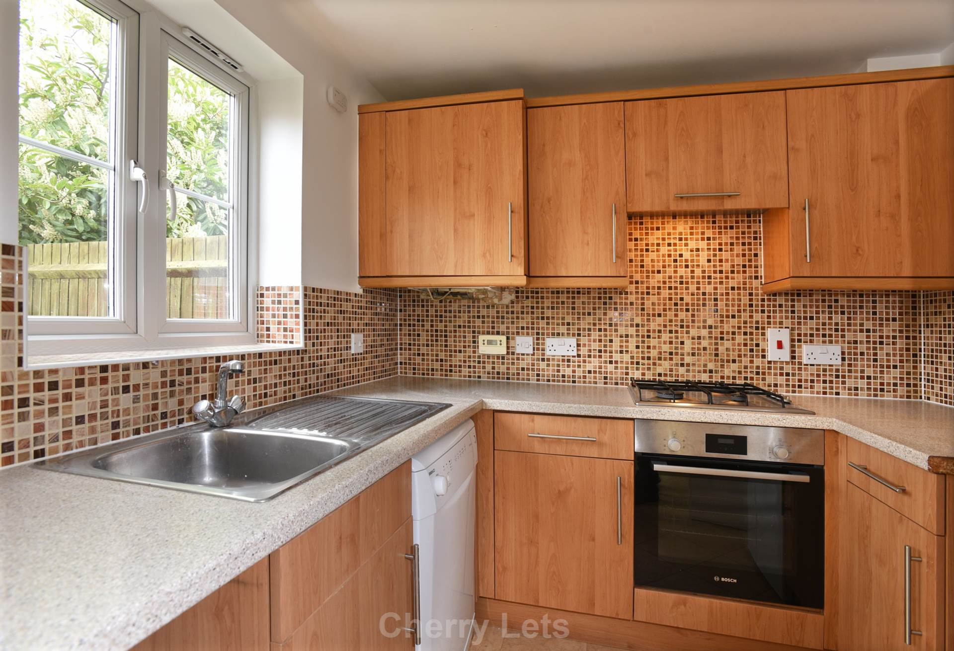 2 bed terraced house to rent in Winter Gardens Way, Banbury, OX16  - Property Image 5