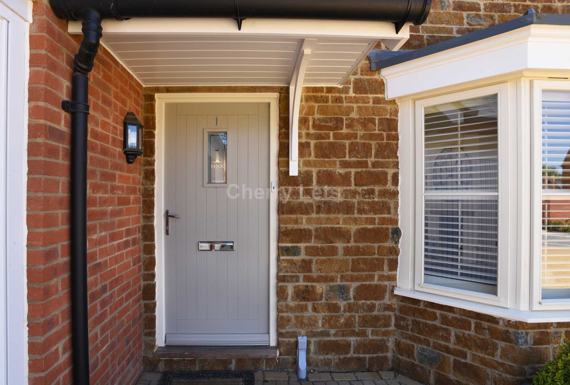 5 bed detached house to rent in Buckingham Close, Kings Sutton, OX17 13