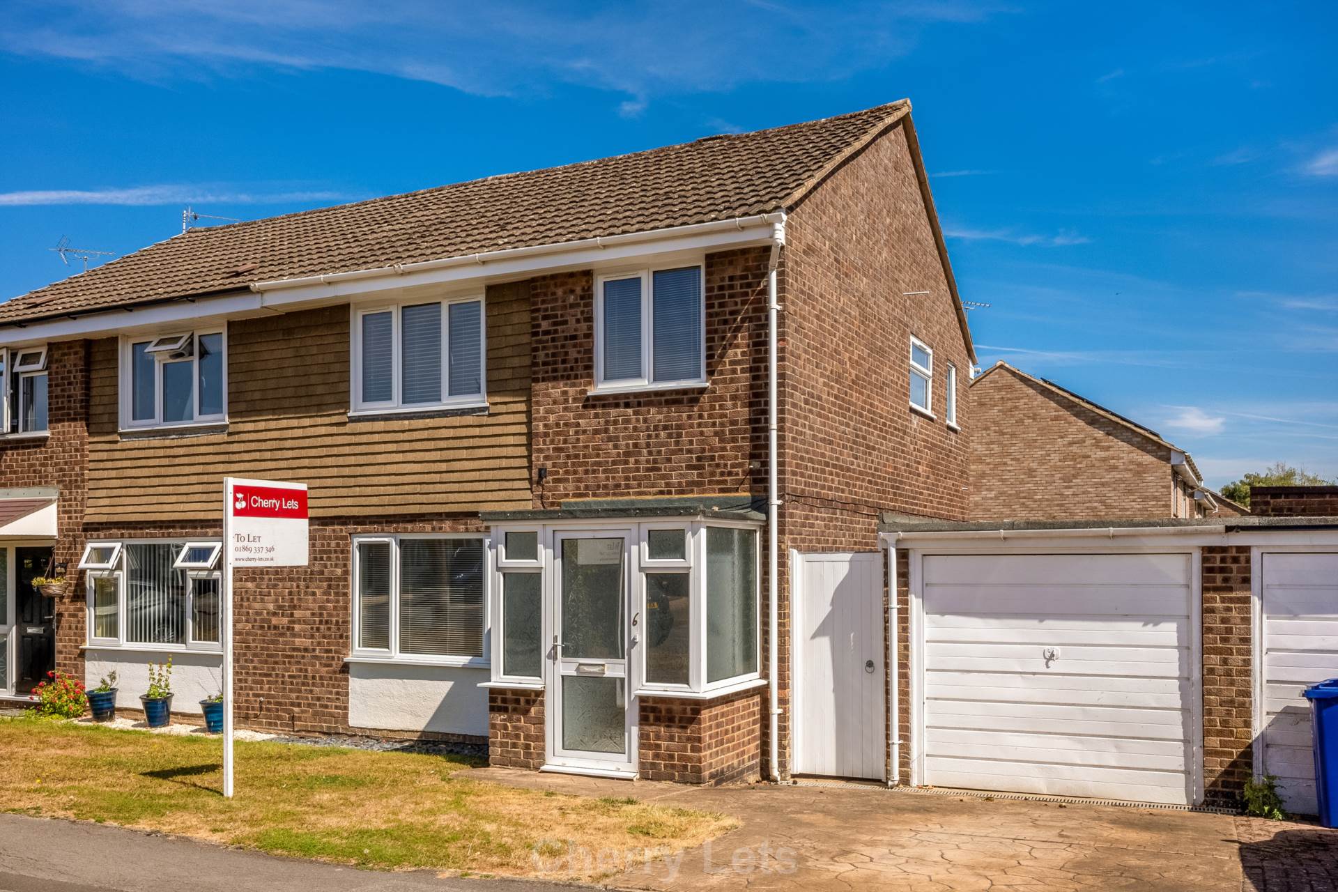 3 bed semi-detached house to rent in Colegrave Road, Bloxham 0