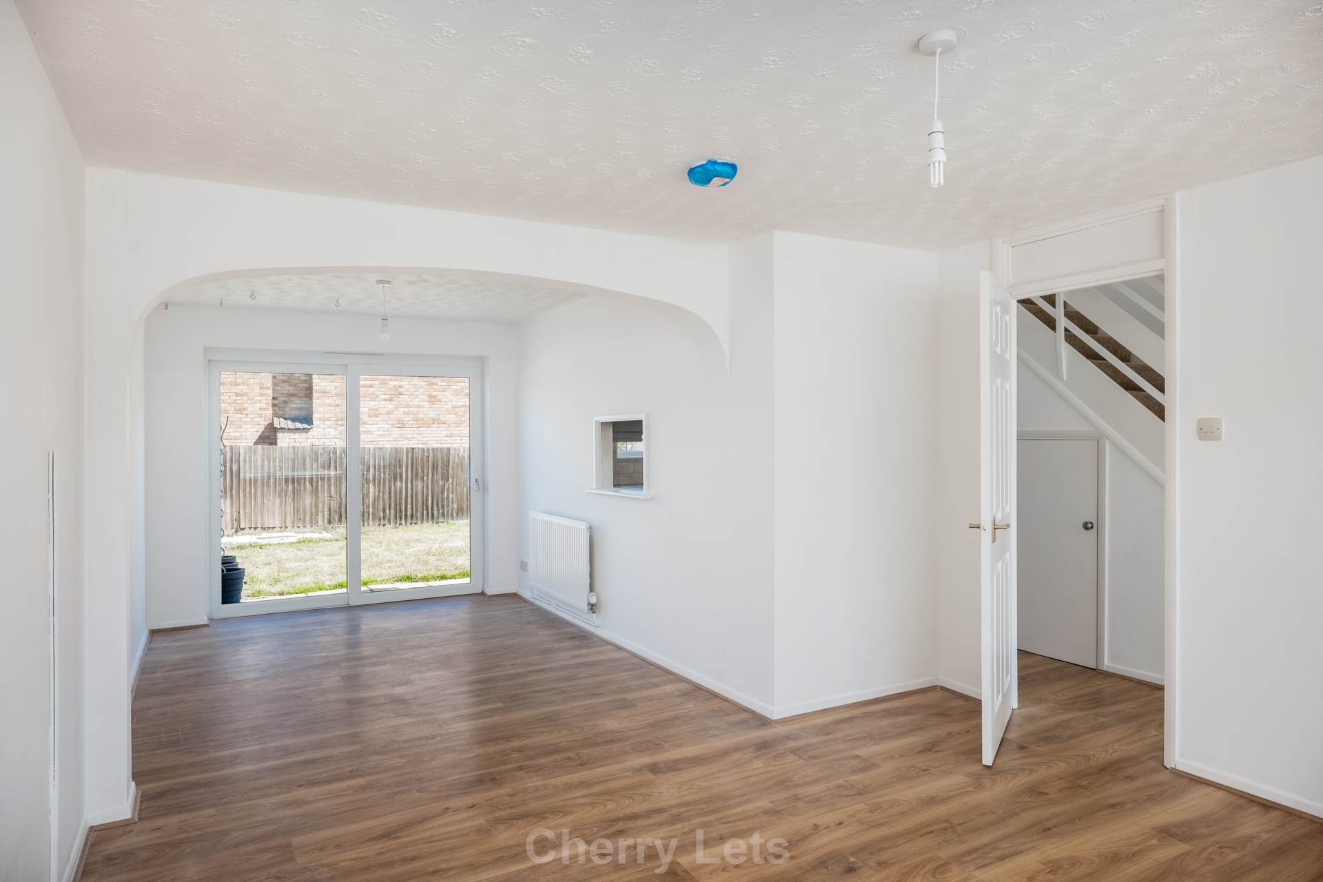 3 bed semi-detached house to rent in Colegrave Road, Bloxham 3