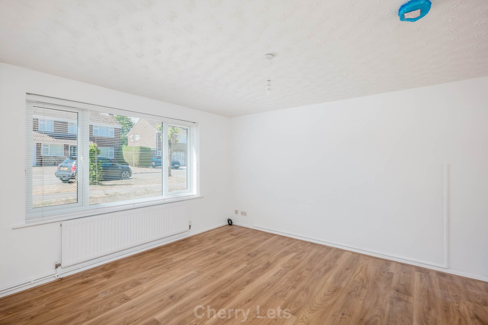 3 bed semi-detached house to rent in Colegrave Road, Bloxham 4