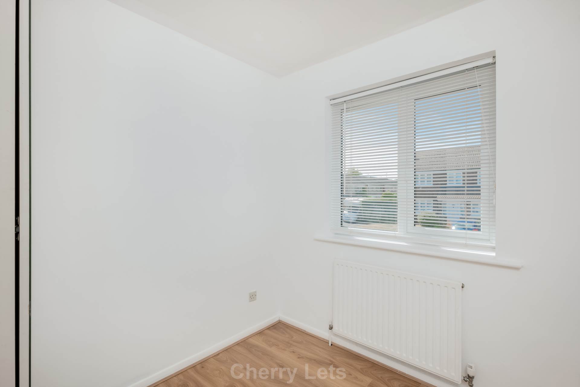3 bed semi-detached house to rent in Colegrave Road, Bloxham 8
