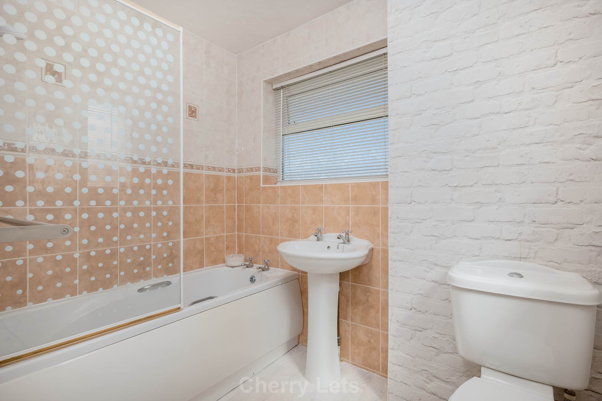 3 bed semi-detached house to rent in Colegrave Road, Bloxham 9