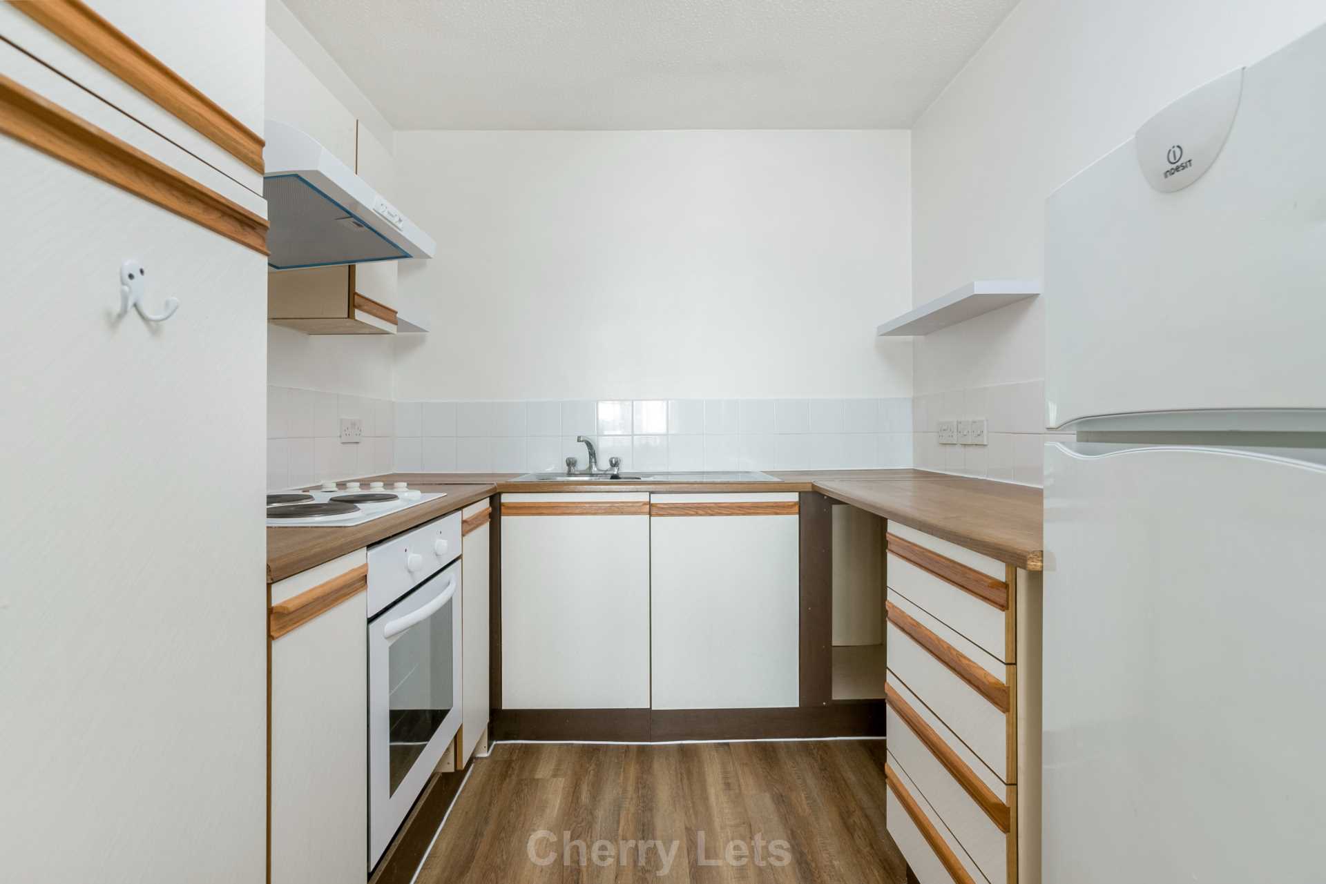 1 bed flat to rent in Cameron Court, Banbury, OX16  - Property Image 4