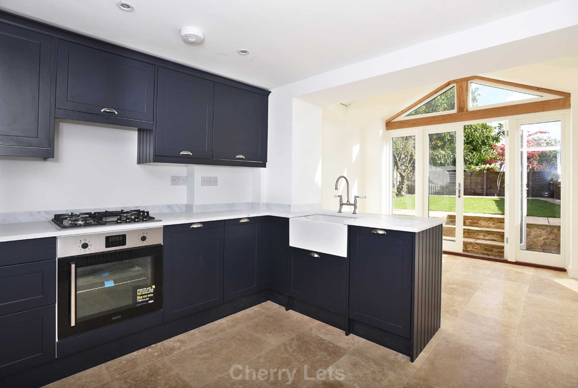 3 bed cottage to rent in St Thomas Street, Deddington, OX15 1