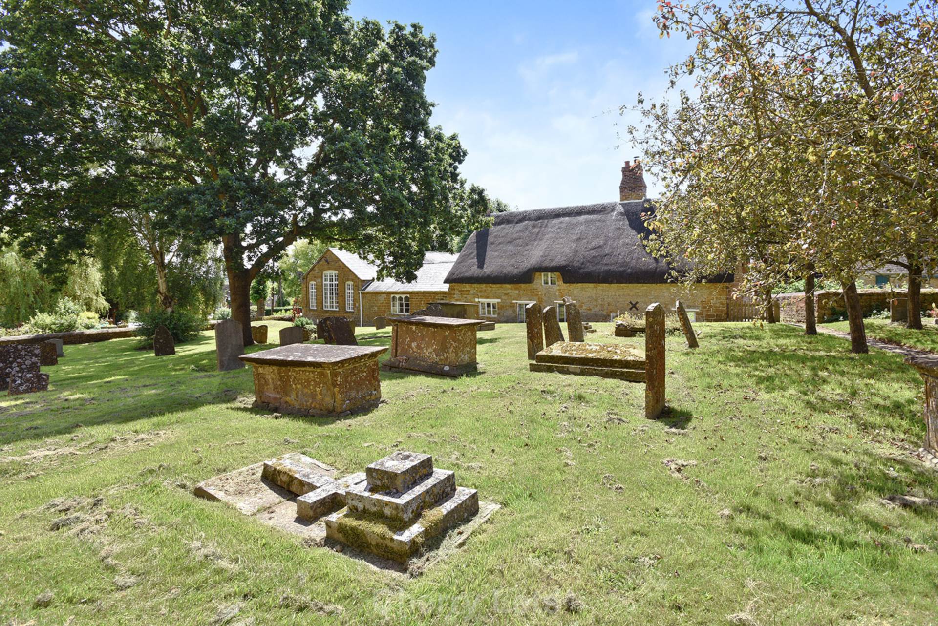 3 bed cottage to rent in Horley, OX15 19