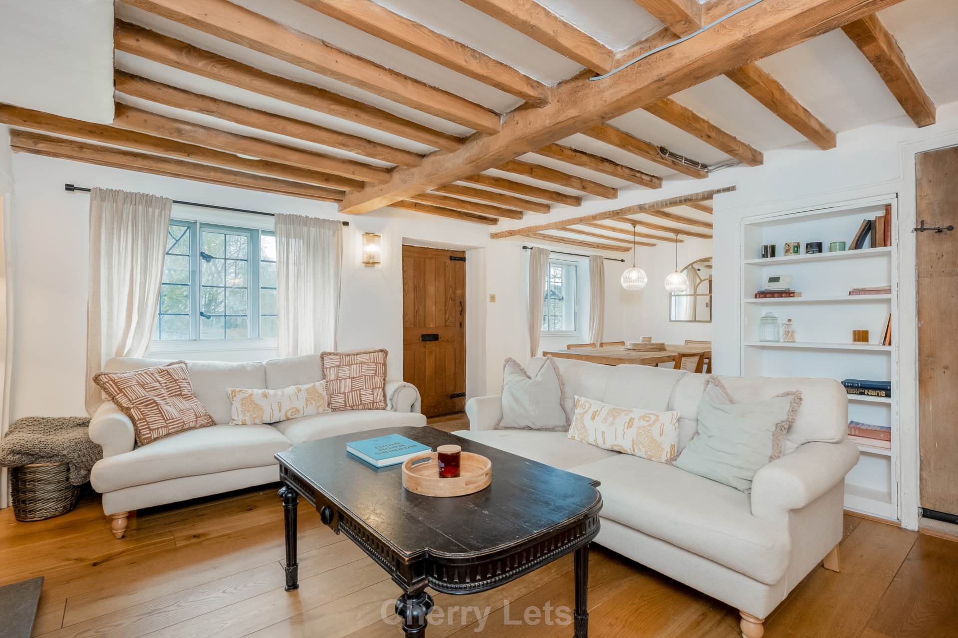 3 bed cottage to rent in Roundtown, Aynho, OX17 3