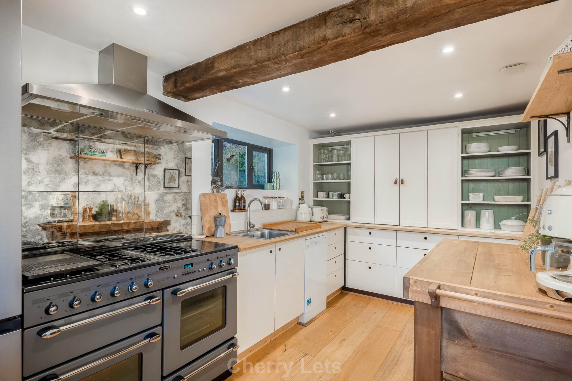 3 bed cottage to rent in Roundtown, Aynho, OX17 5