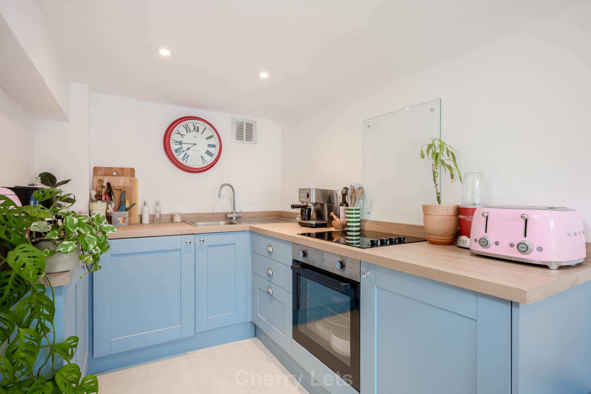 1 bed flat to rent in Market Place, Deddington, OX15  - Property Image 5