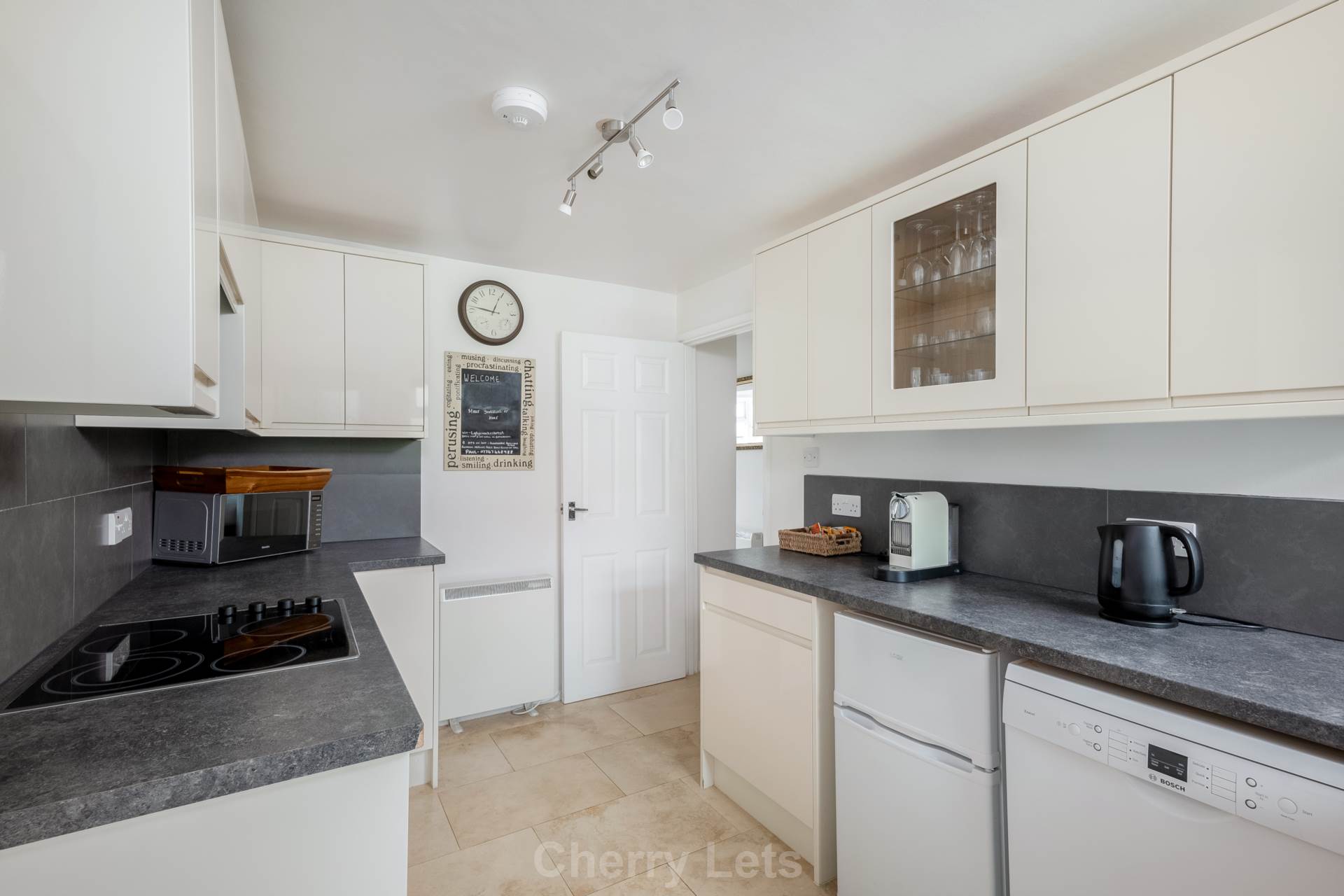 2 bed semi-detached bungalow to rent in Barford St Michael, OX16 4