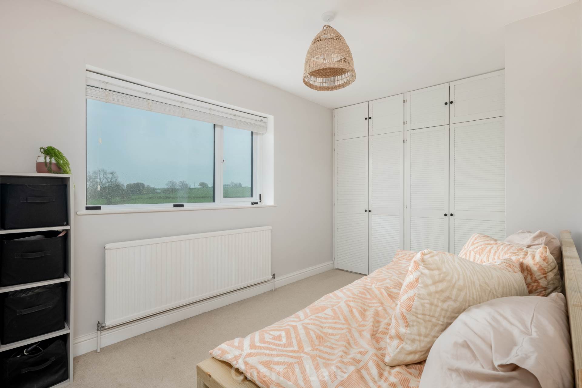 3 bed terraced house to rent in Farnborough, OX17 6