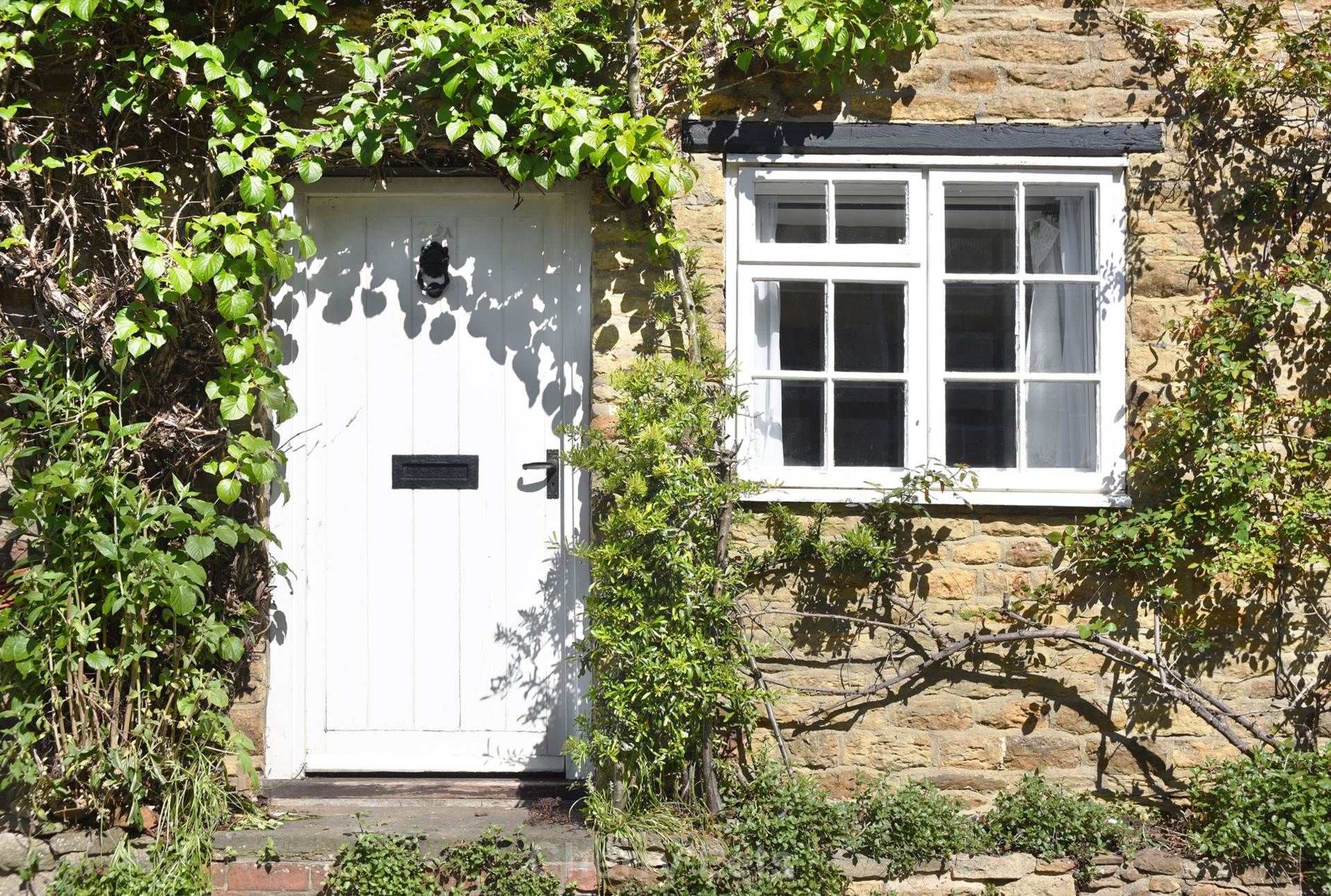 3 bed cottage to rent in Richmond St, Kings Sutton, OX17 13