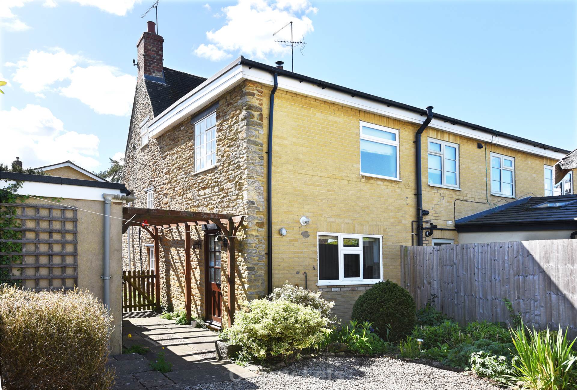 3 bed cottage to rent in Richmond St, Kings Sutton, OX17 15