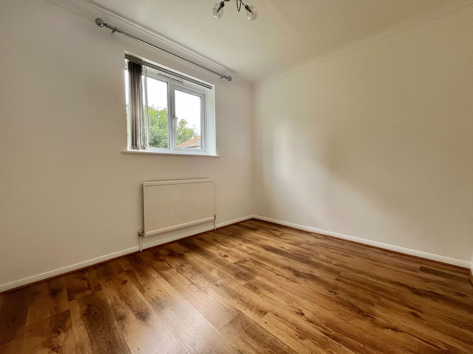 1 bed flat to rent in Portland Avenue, Sittingbourne, Kent, ME10 3QZ 3