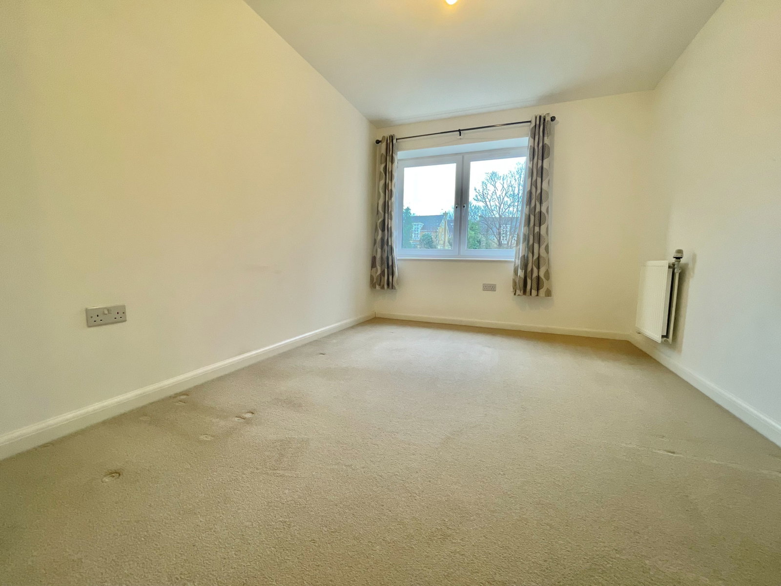 2 bed flat to rent in Russet Walk, Greenhithe, DA9 9WY 7