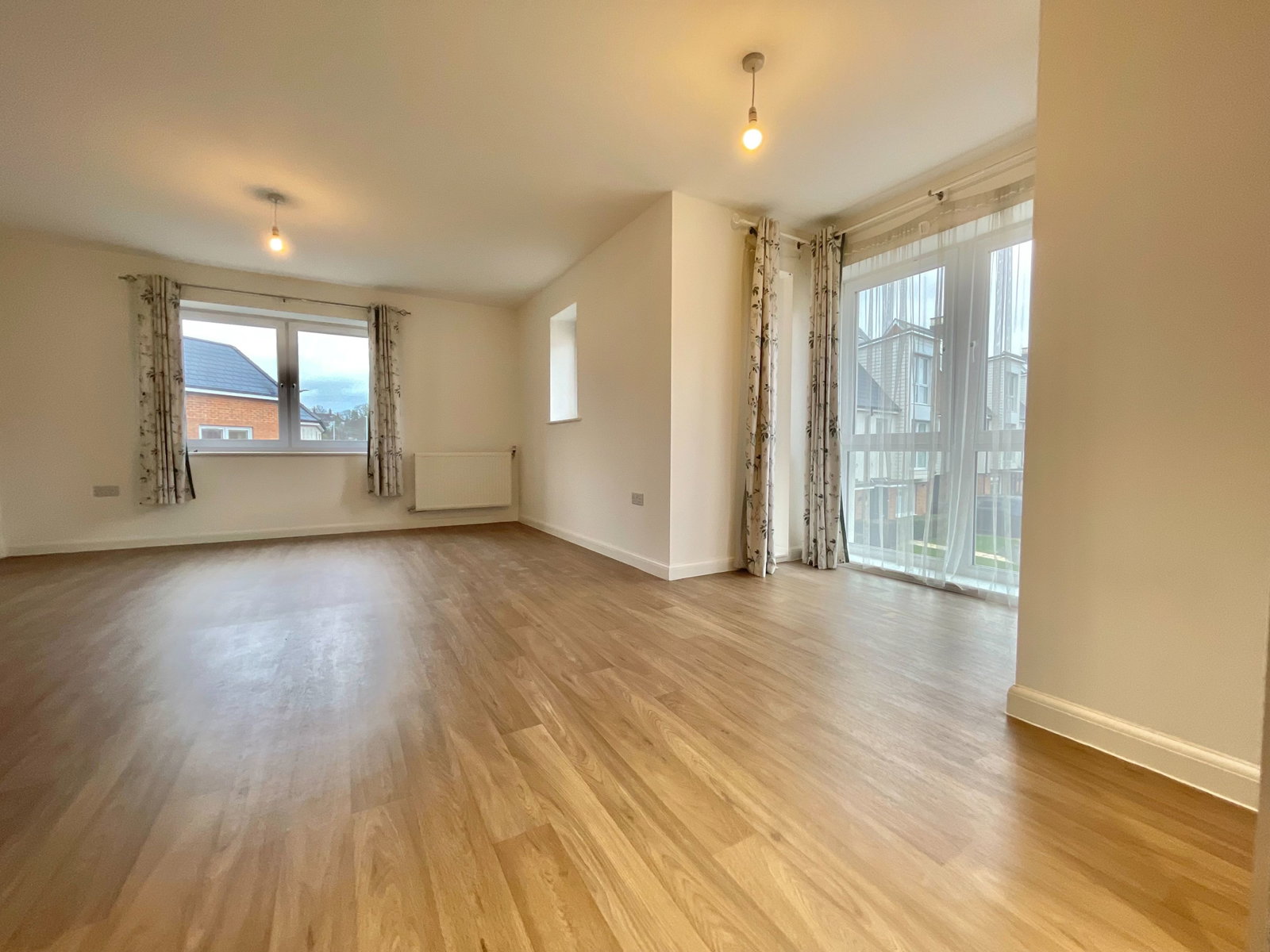 2 bed flat to rent in Russet Walk, Greenhithe, DA9 9WY 2