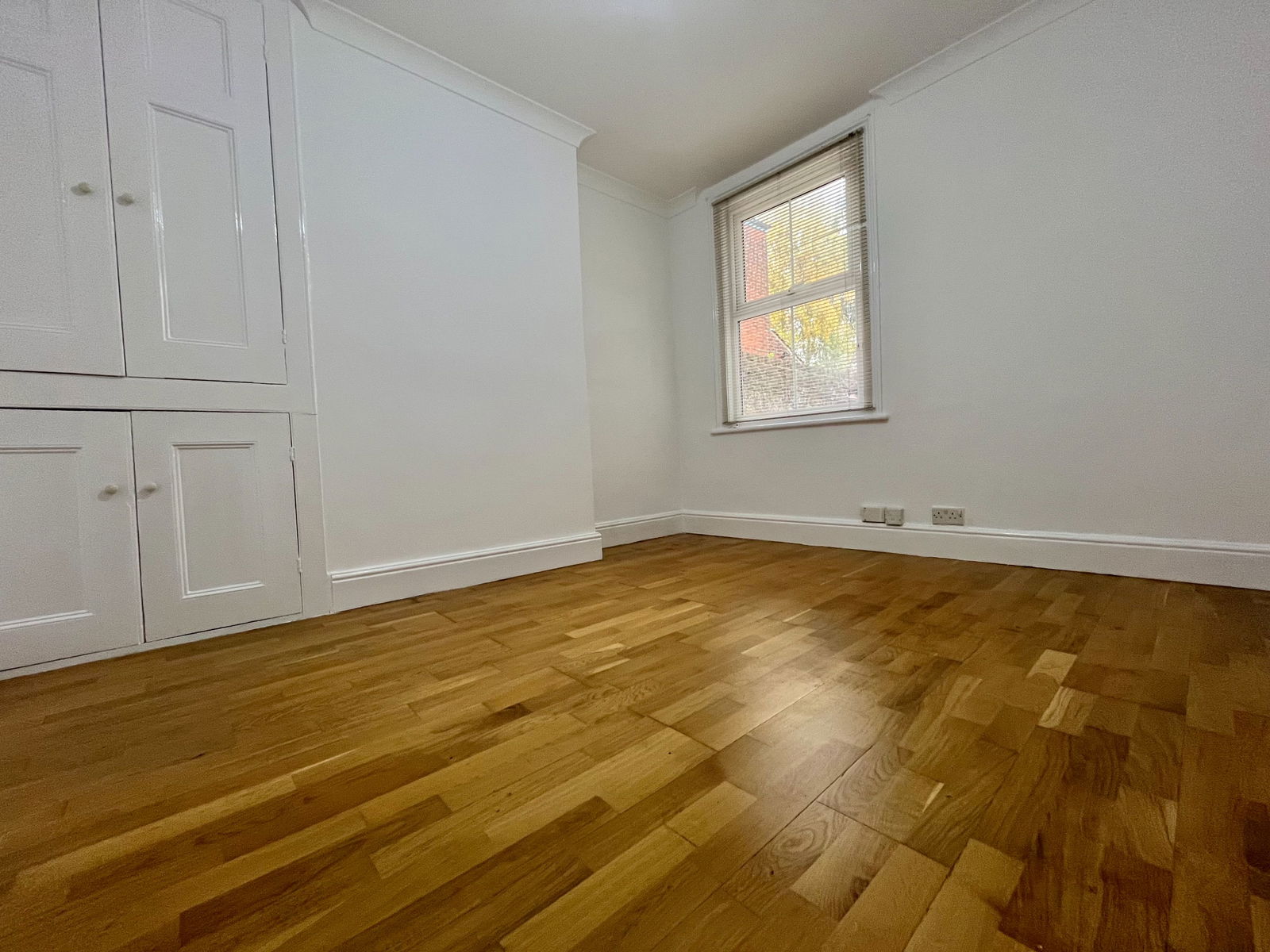 3 bed end of terrace house to rent in Park Road, Sittingbourne, ME10 1ES  - Property Image 3