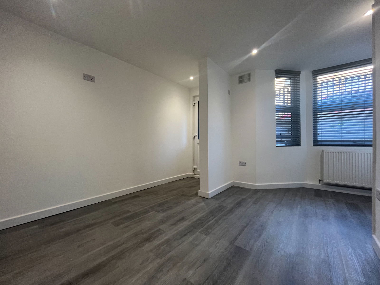 2 bed flat to rent in Darnley Street, Gravesend, DA11 0PJ 2