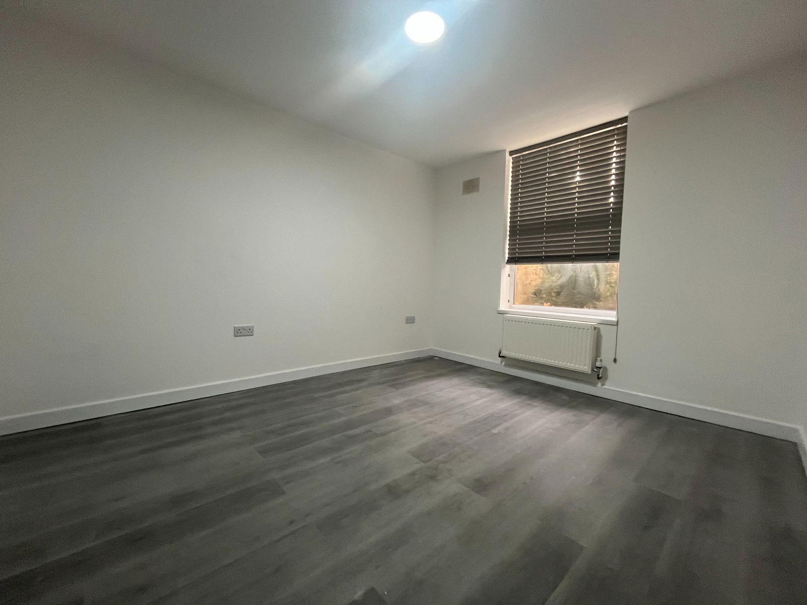 2 bed flat to rent in Darnley Street, Gravesend, DA11 0PJ  - Property Image 9