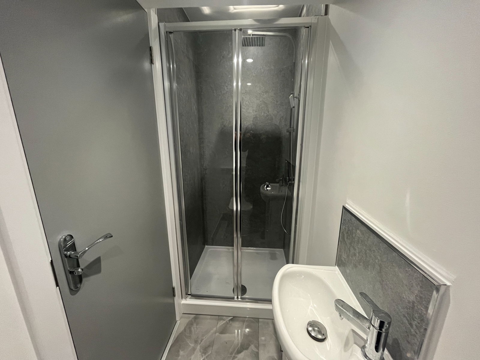 2 bed flat to rent in Darnley Street, Gravesend, DA11 0PJ 5