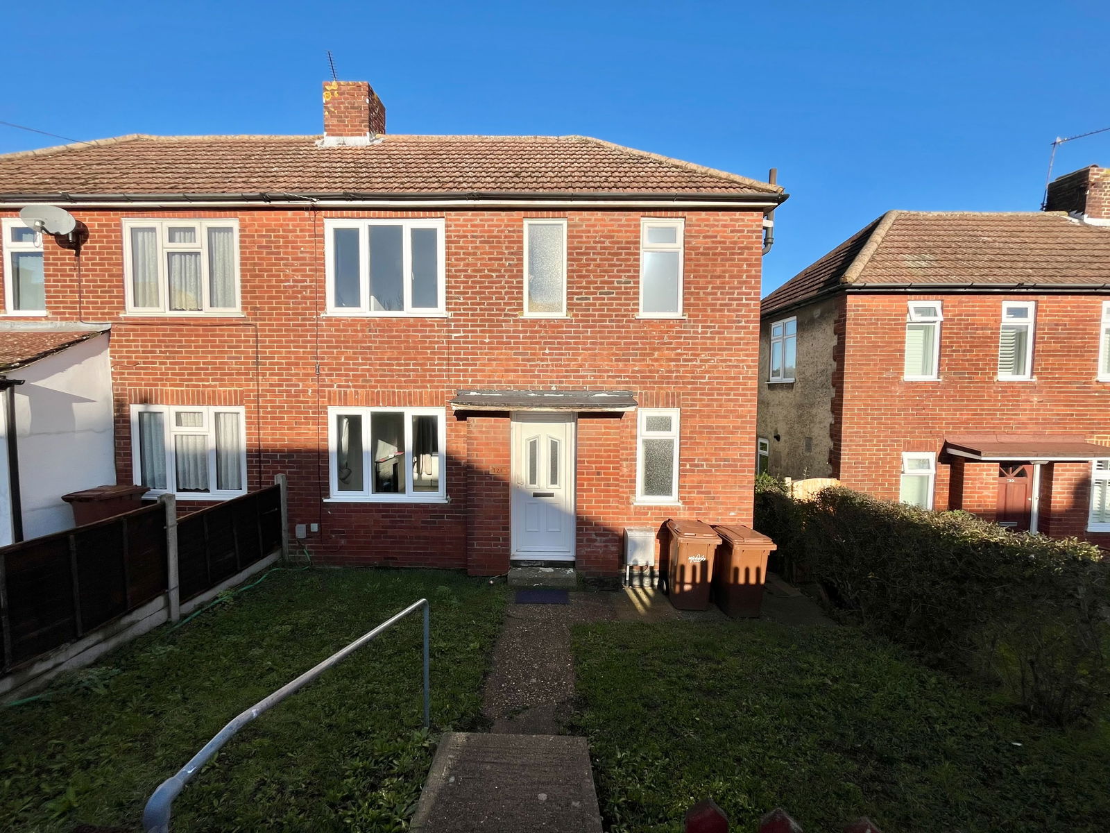 3 bed semi-detached house to rent in Cedar Road, Rochester, ME2 2JR